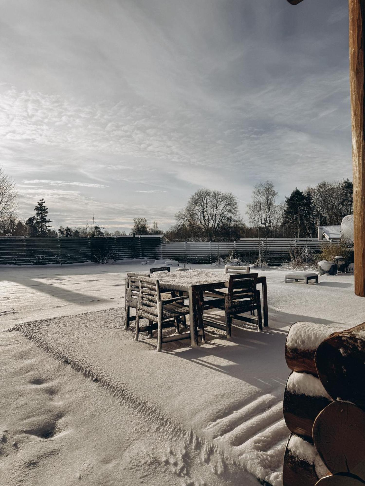 Fjordhygge - Authentic Wood Log Cabin Summerhouse Near Water, Fjord And Forest Jaegerspris Exterior photo