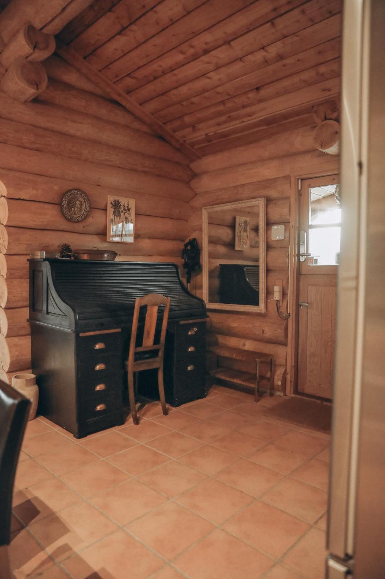Fjordhygge - Authentic Wood Log Cabin Summerhouse Near Water, Fjord And Forest Jaegerspris Exterior photo